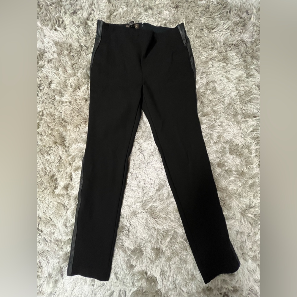 Danier leggings